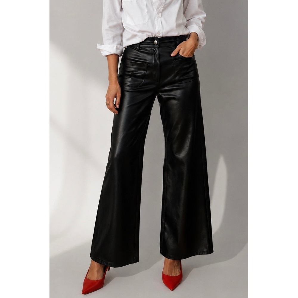 American Eagle Black Vegan Leather Flare Pants Stretch Bell Bottom Size‎ 8R